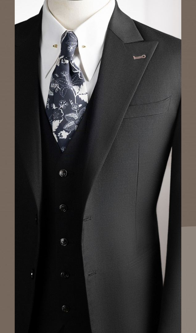 VE.105 Vest đen cổ nhọn 2 nút B