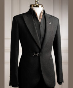 Vest đen gấm vỏ cây cài chéo cổ nhọn