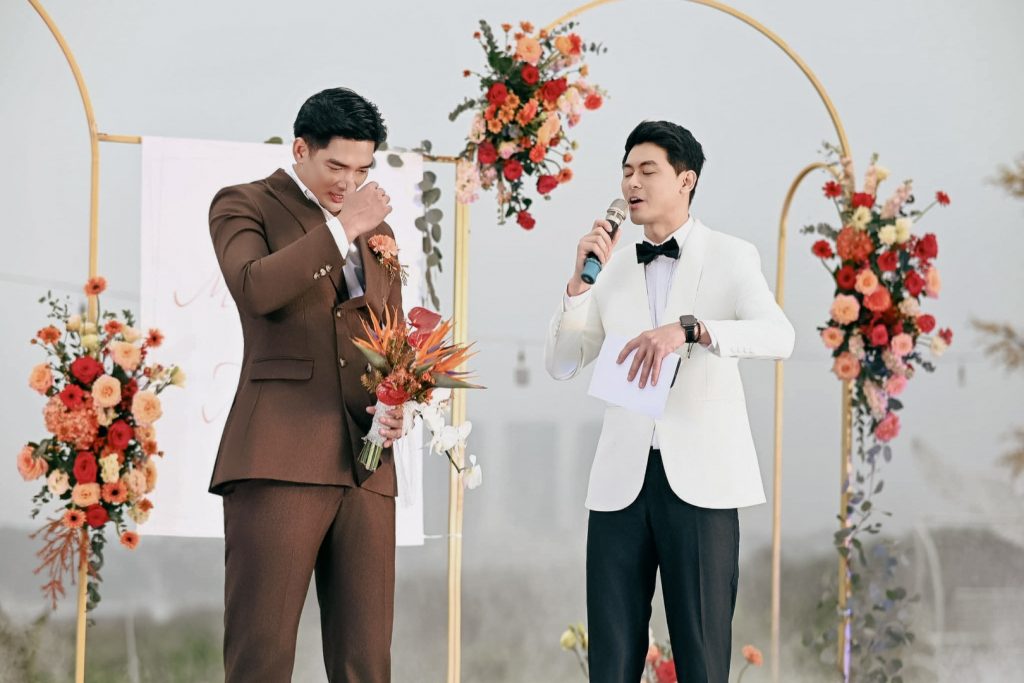 Chú Rể Minh Trọng Lộng Lẫy Trong Bộ Suit Nâu từ LIN Wedding