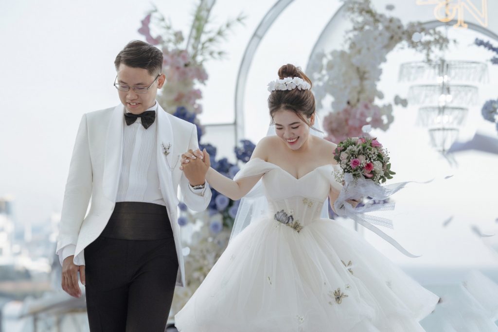 Chú rể Hoàng Luân và cô dâu Phụng Nhi