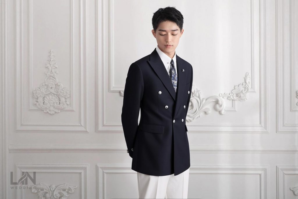 Vest xanh navy 6 cúc – Vẻ đẹp của sự chỉn chu và tinh tế