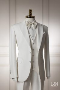 SUIT FULL WHITE – ĐẲNG CẤP TINH KHÔI, VẺ ĐẸP KHÓ CƯỠNG