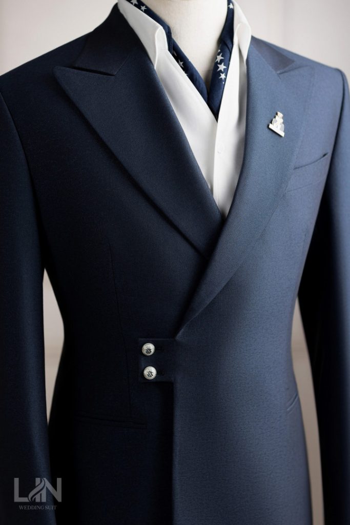VEST XANH NAVY CÚC CÀI CHÉO – PHONG THÁI QUÝ ÔNG HIỆN ĐẠI