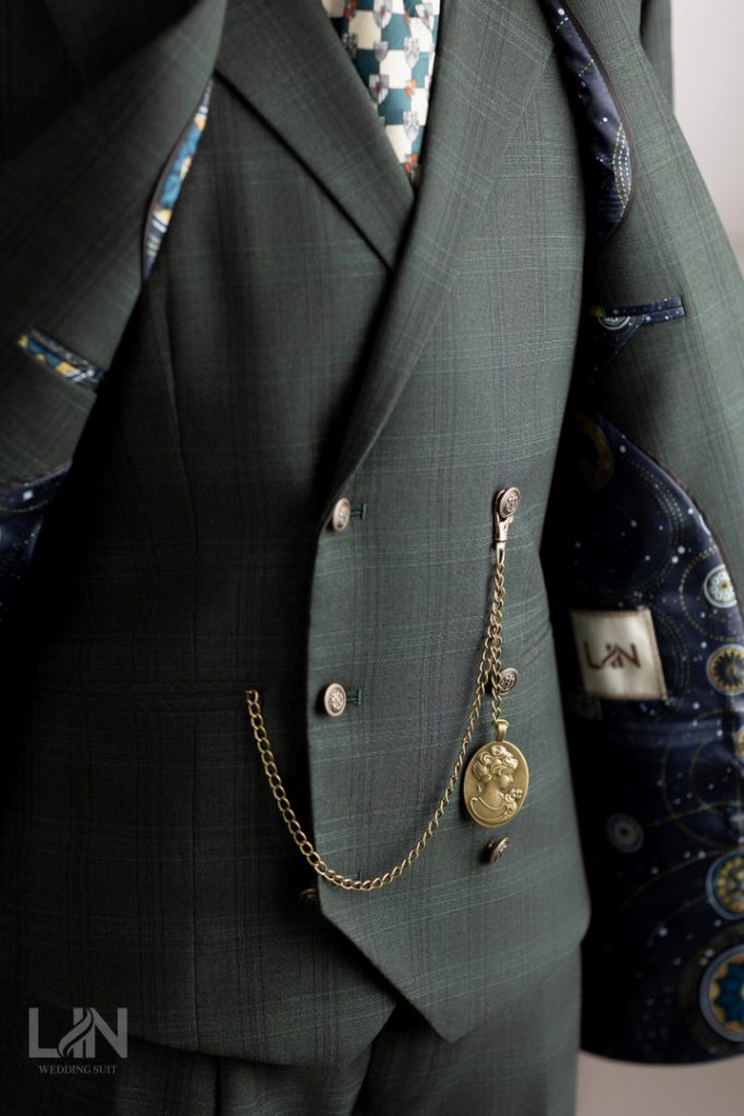 LỊCH LÃM TỪNG CHI TIẾT – BẢN LĨNH TRONG TỪNG ÁNH NHÌN