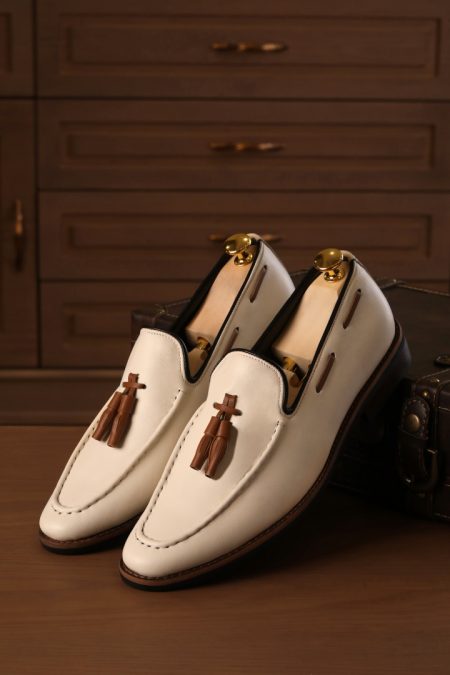 Giày trắng kem Loafer