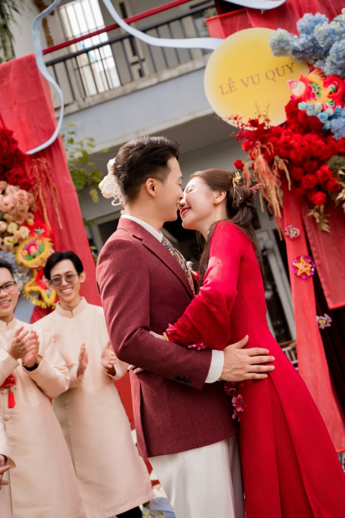 Sắc đỏ đô – biểu tượng của tình yêu và hạnh phúc viên mãn