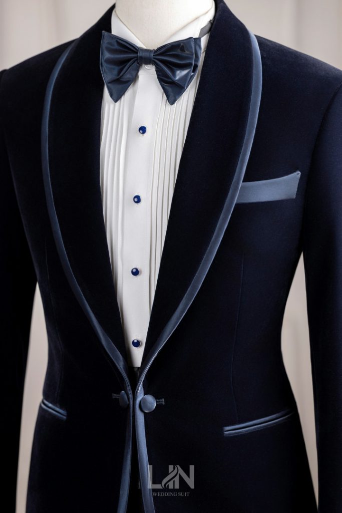 TUXEDO NHUNG XANH NAVY – BẢN LĨNH CHÚ RỂ THỜI THƯỢNG