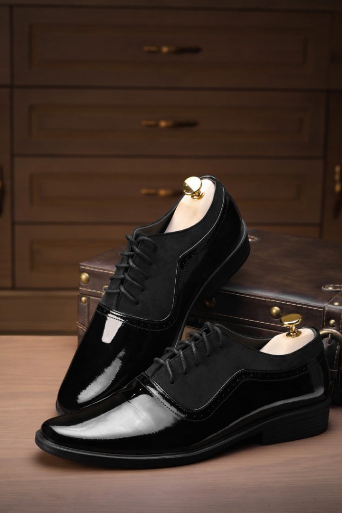 GLOSSY BLACK – Nâng tầm khí chất chàng rể.