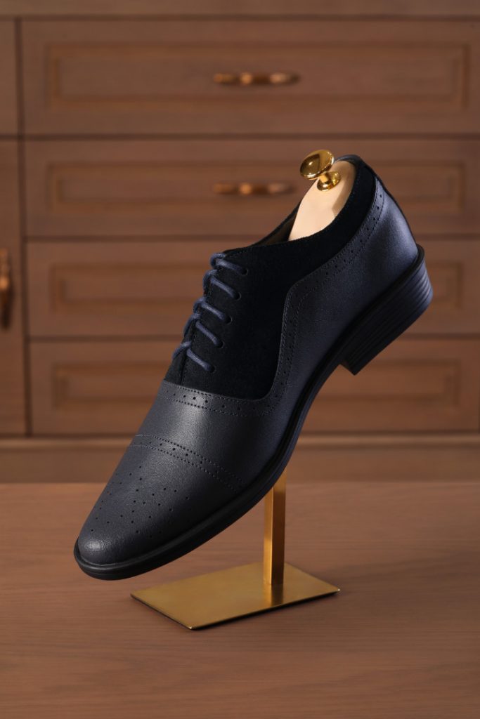 CHÀNG RỂ LỊCH LÃM TỪ NHỮNG BƯỚC CHÂN TỰ TIN