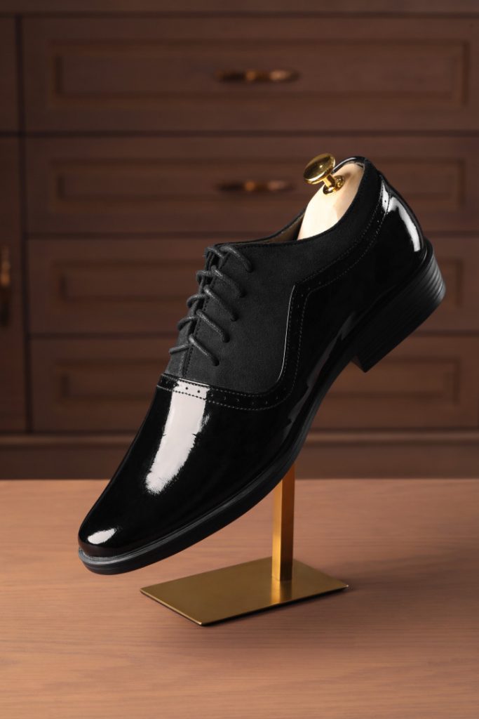 GLOSSY BLACK – Nâng tầm khí chất chàng rể.