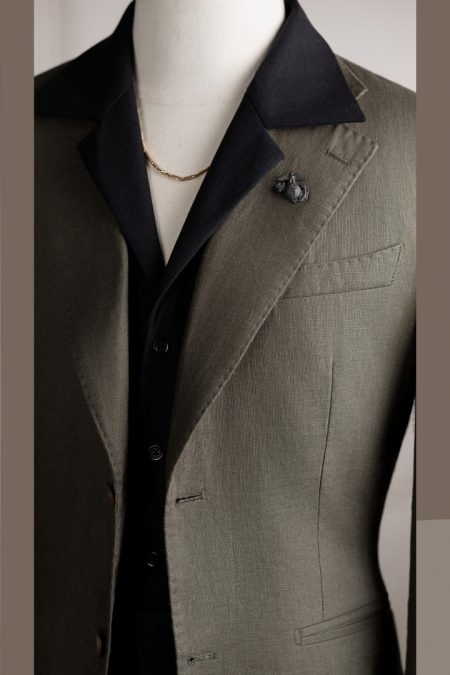 Vest xanh rêu linen tưng cổ K 2 cúc