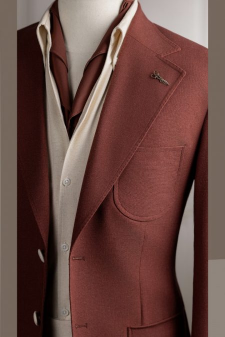 Vest đỏ cherry linen bột cổ K 2 cúc