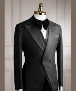 Tuxedo đen oli mini cổ nhọn phi mờ 2 cúc