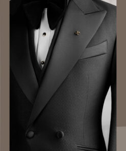 Tuxedo đen oli mini cổ nhọn phi mờ 2 cúc