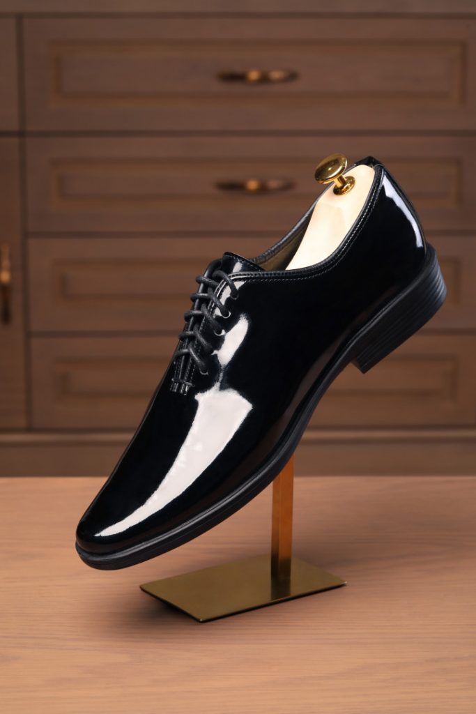 GLOSSY BLACK – Hoàn thiện diện mạo quý ông