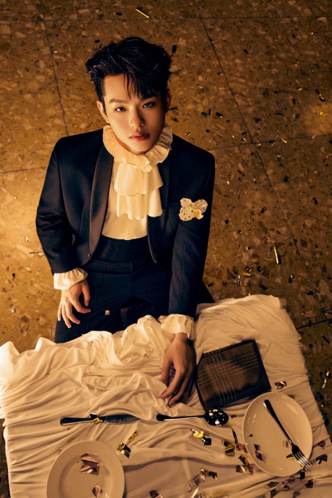 Ca sĩ Bùi Trường Linh trong bộ tuxedo chuẩn chỉnh từ LIN