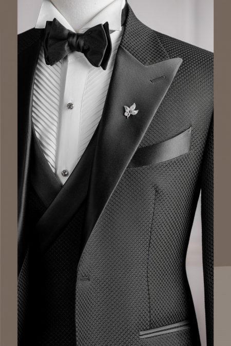 Vest đen mắt lưới phi mờ cổ nhọn 2 cúc