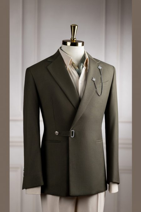 Vest xanh rêu sọc chìm cổ K cài chéo