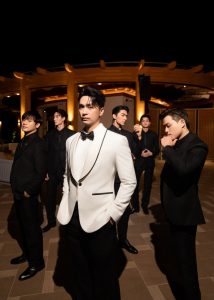 KHÁNH LINH CÙNG DÀN PHỤ RỂ "BIẾN HÌNH" SẴN SÀNG RƯỚC NÀNG VIÊN VIBI