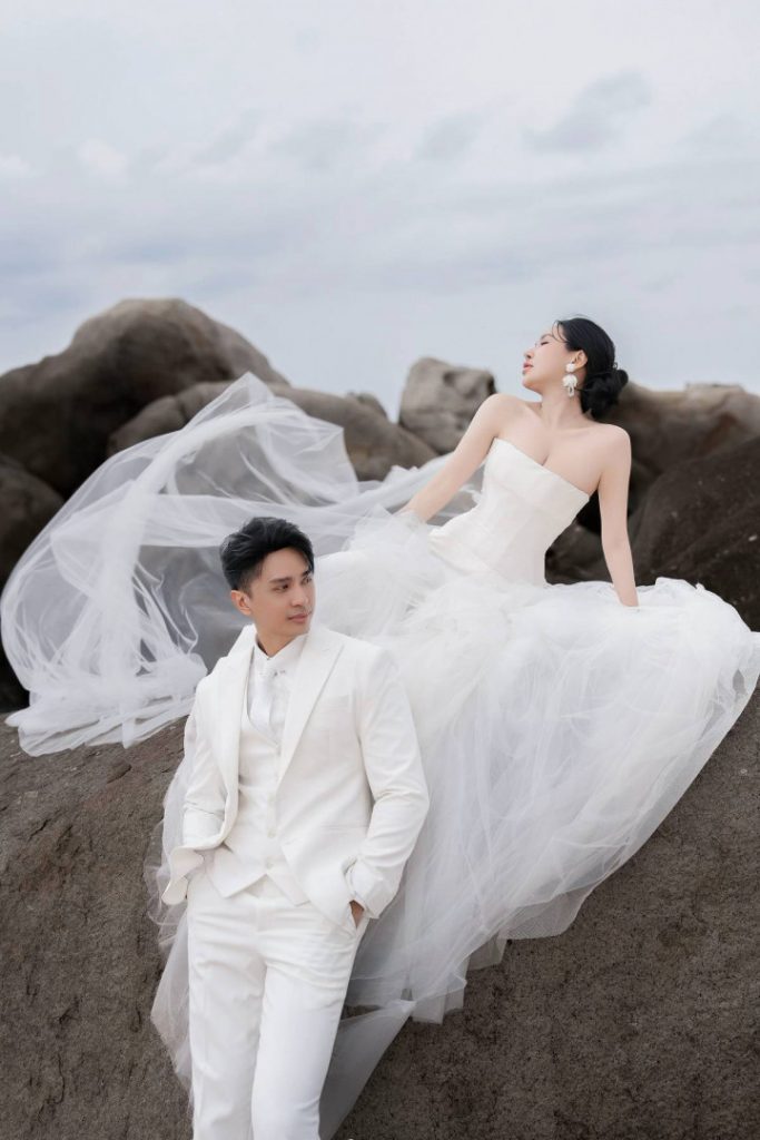 KHÁNH LINH & VIÊN VIBI – KHẮC GHI TÌNH YÊU GIỮA BIỂN XANH