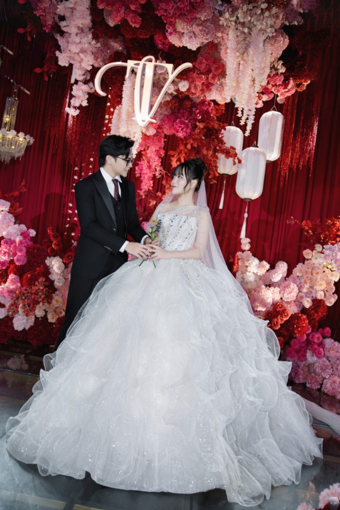 KIM TÂN & THANH VÂN – HẠNH PHÚC ĐƯỢC VIẾT NÊN TỪ NHỮNG ĐIỀU TRỌN VẸN