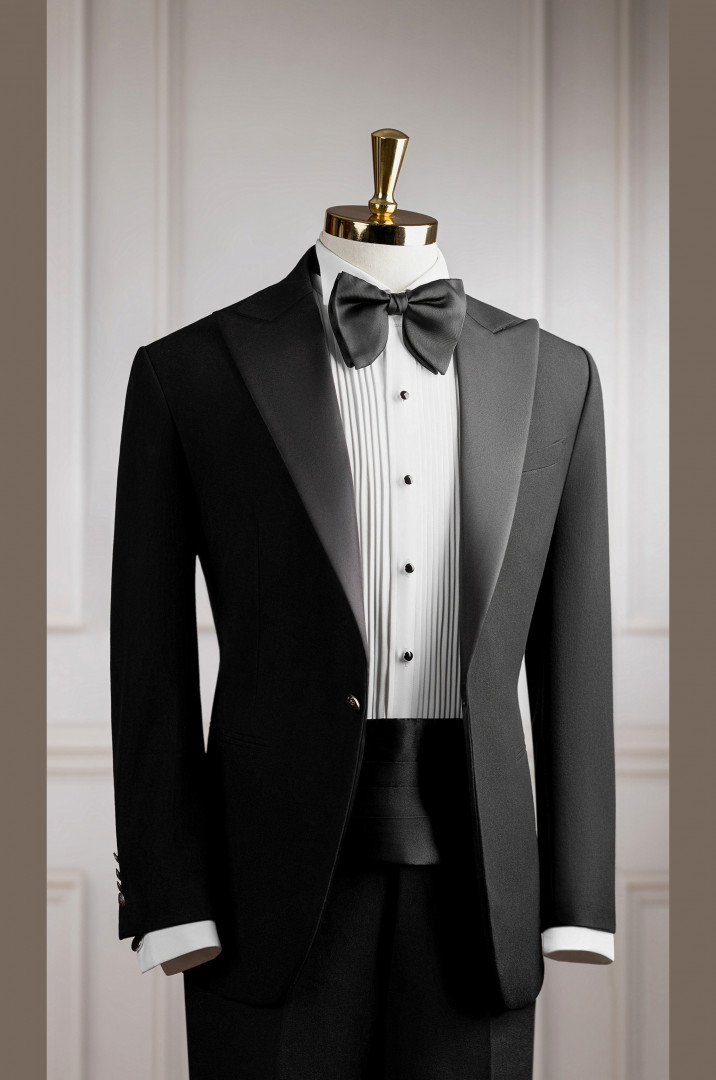 Vest đen cổ nhọn phi mờ 1 cúc
