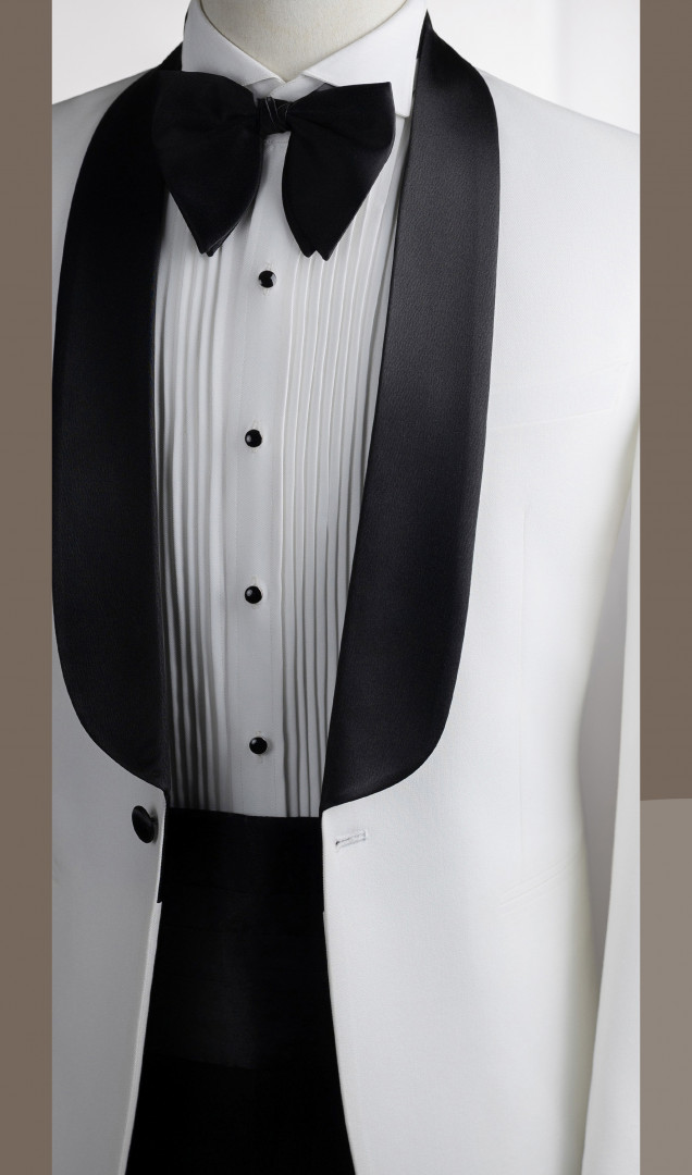 VE.327 Vest trắng cổ sam đen phi mờ 1 cúc Vest trắng cổ sam đen phi mờ 1 cúc