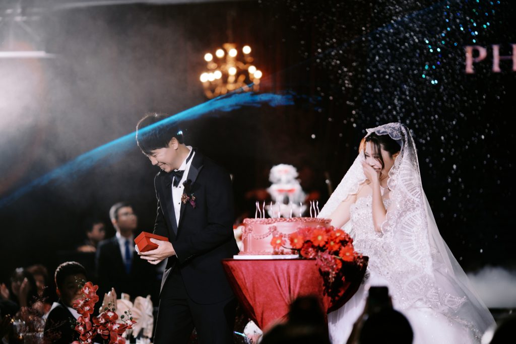 DIỄN VIÊN TRÂM PHÁP & HYUNTACK – KHOẢNH KHẮC RẠNG NGỜI TRONG NGÀY CƯỚI