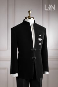 VEST ĐEN NHUNG CỔ TRỤ – KHÍ CHẤT KHÁC BIỆT CHO CHÚ RỂ HIỆN ĐẠI