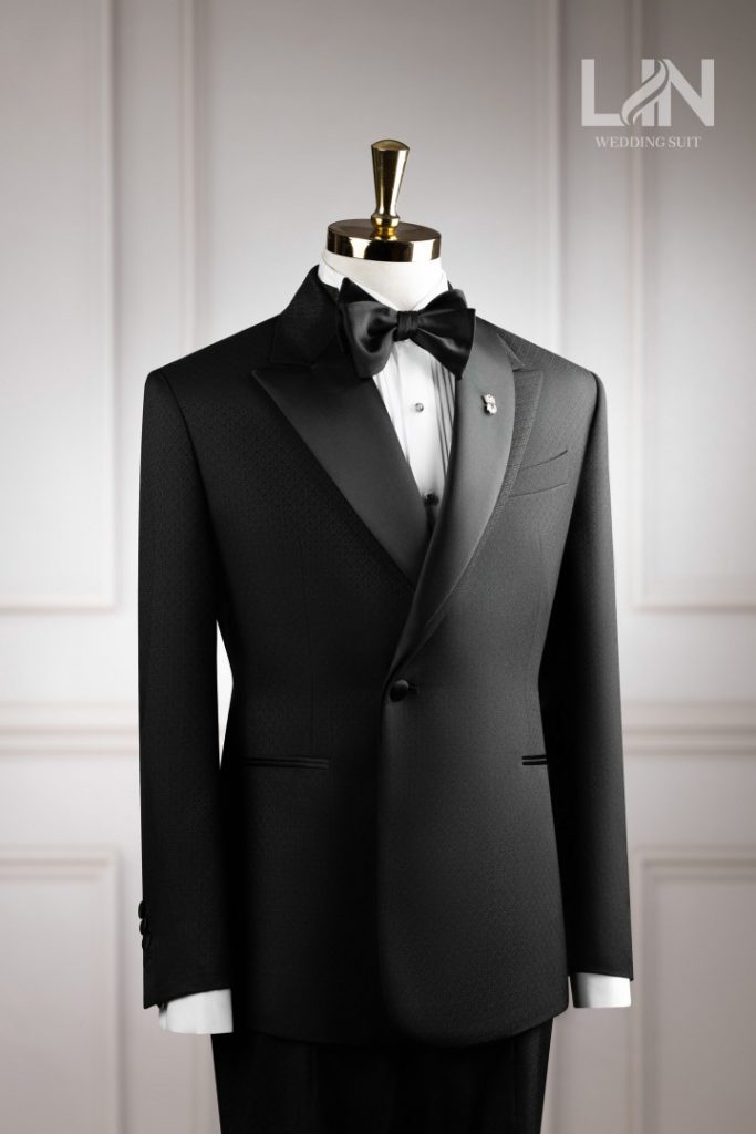 TUXEDO BLACK LAYER – KHÁC BIỆT TRONG TỪNG LỚP VE ÁO
