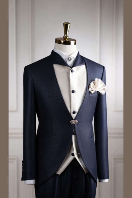 VE.348 Tuxedo xanh xước cổ tim khóa cài