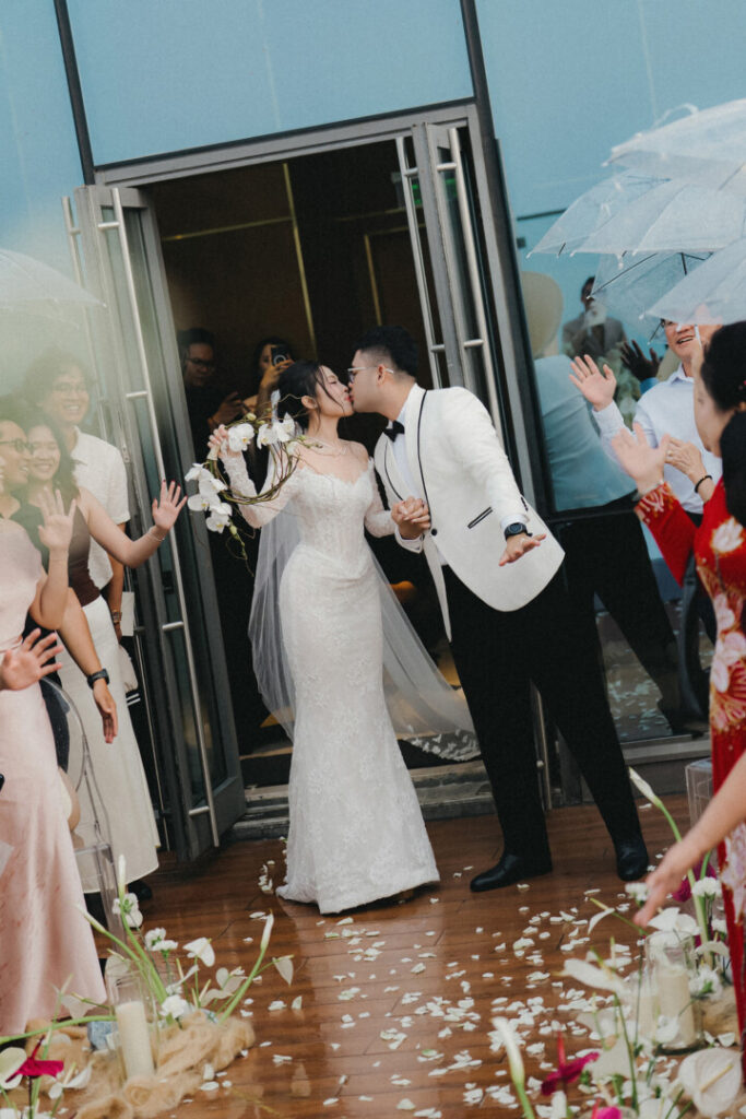 CÔNG DUY & THỤY VY – KHI TÌNH YÊU VƯỢT NGÀN BÃO GIÔNG